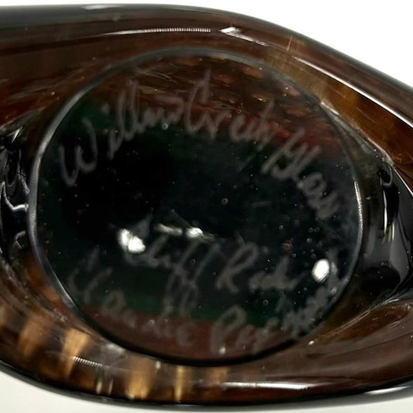 Willow Creek Glass Fish Trout Sculpture Paperweight Hand Painted Signed CHIPPED - Picture 9 of 11